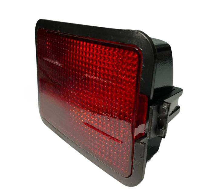 TRAVEGO ЗАДНІЙ ГАБАРИТНИЙ ЛІХТАР – ЧЕРВОНИЙ